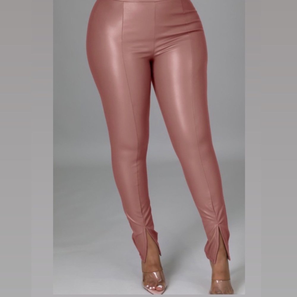 “Sassy” leggings in Rose